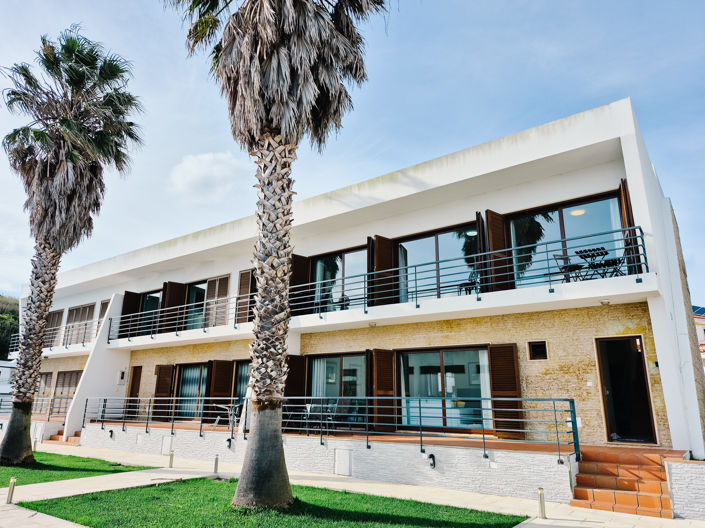 Image No.1-4 Bed Villa for sale