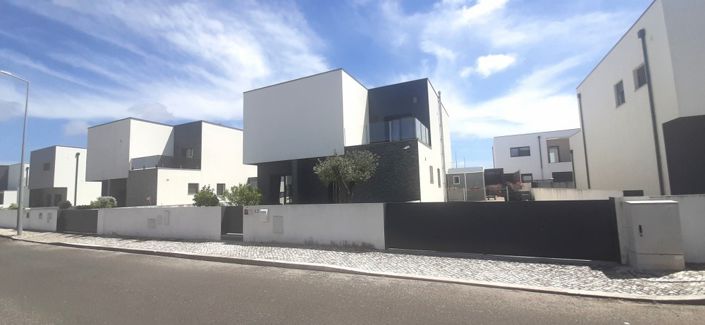 Image No.4-4 Bed Villa for sale