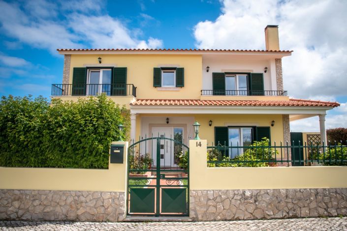 Image No.2-4 Bed Villa for sale