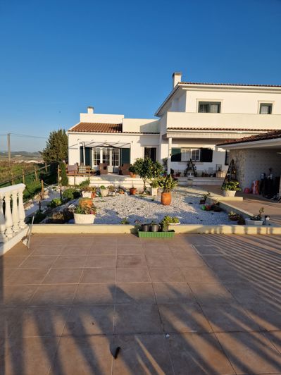 Image No.1-5 Bed Villa for sale