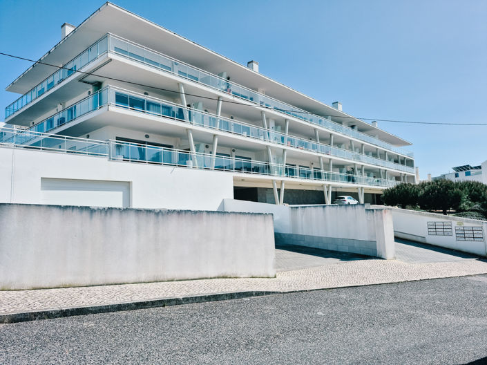 Image No.20-2 Bed Apartment for sale