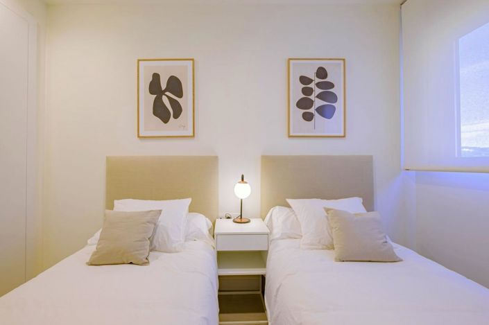 Image No.16-3 Bed Property for sale