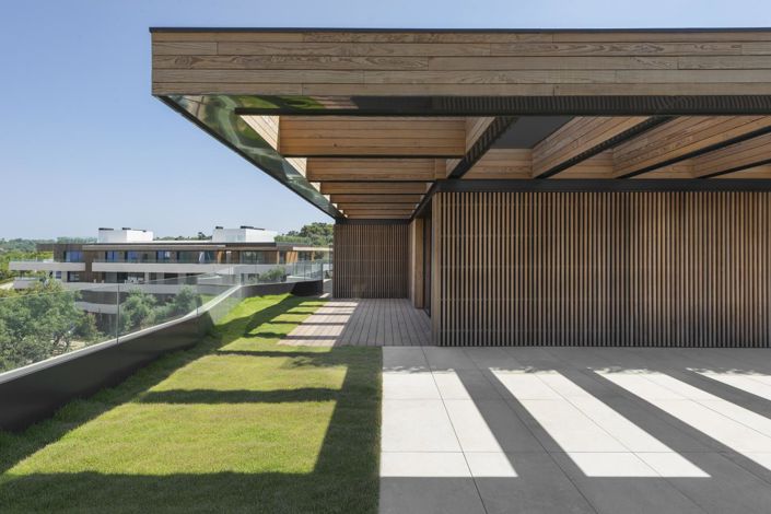 Image No.18-2 Bed Property for sale