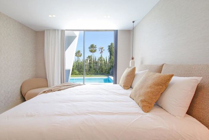 Image No.9-4 Bed Property for sale