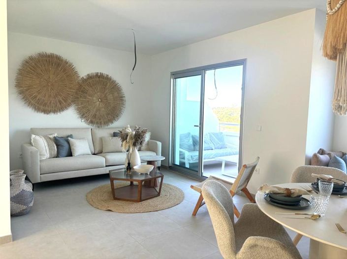 Image No.11-2 Bed Property for sale