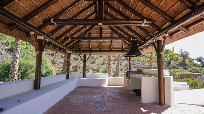 Image No.8-3 Bed Property for sale