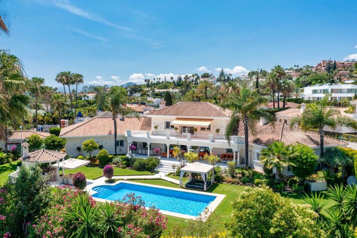 Image No.3-6 Bed Property for sale