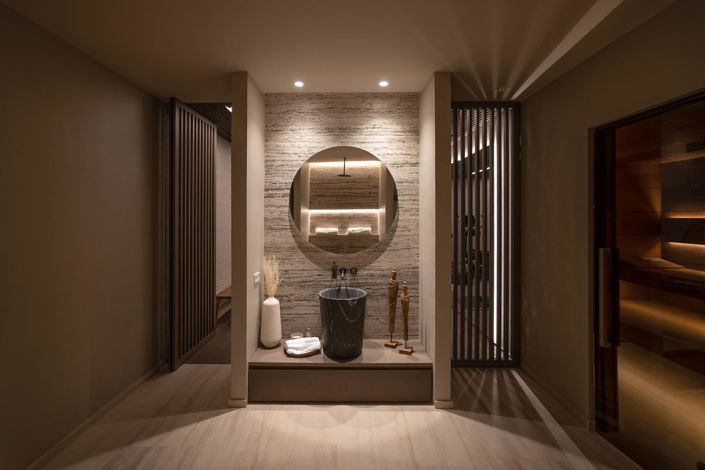 Image No.42-6 Bed Property for sale