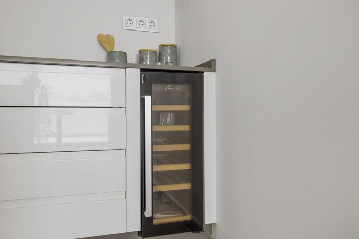 Image No.20-3 Bed Property for sale