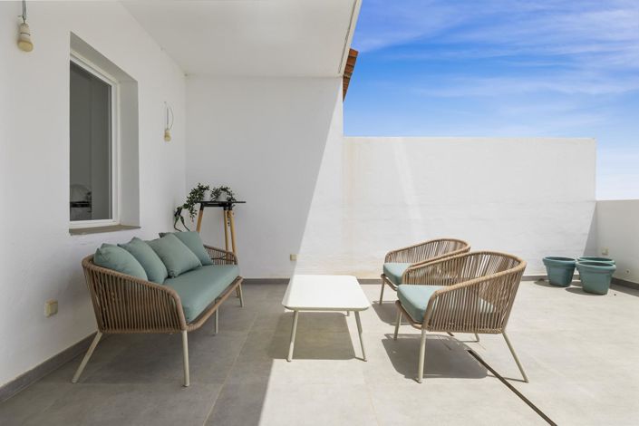 Image No.30-3 Bed Property for sale