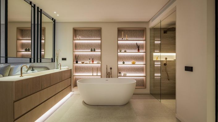 Image No.13-4 Bed Property for sale