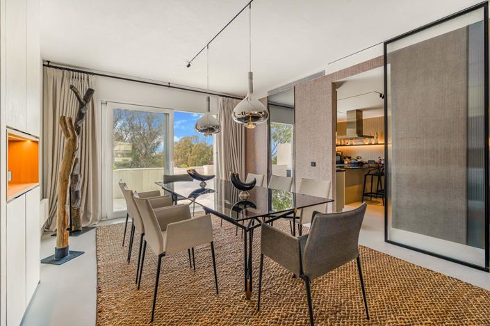 Image No.8-4 Bed Property for sale