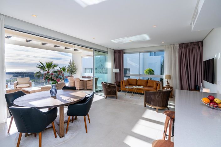 Image No.14-3 Bed Property for sale