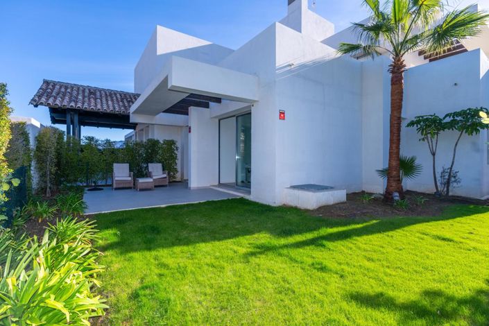 Image No.5-3 Bed Property for sale