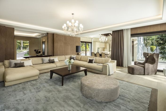 Image No.15-5 Bed Property for sale