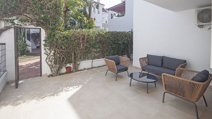 Image No.1-2 Bed Property for sale