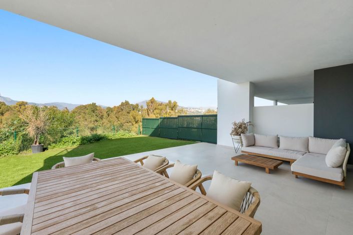 Image No.18-3 Bed Property for sale