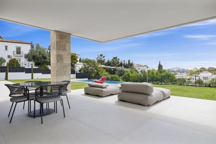 Image No.9-4 Bed Property for sale