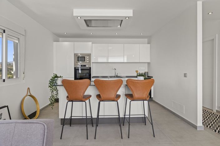 Image No.33-3 Bed Property for sale