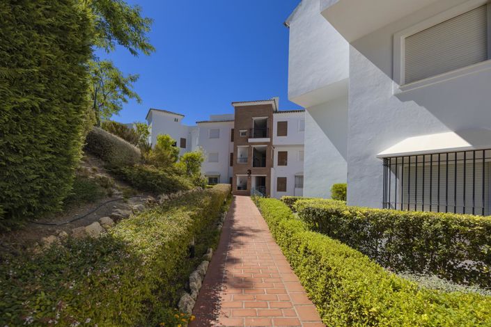 Image No.25-3 Bed Property for sale