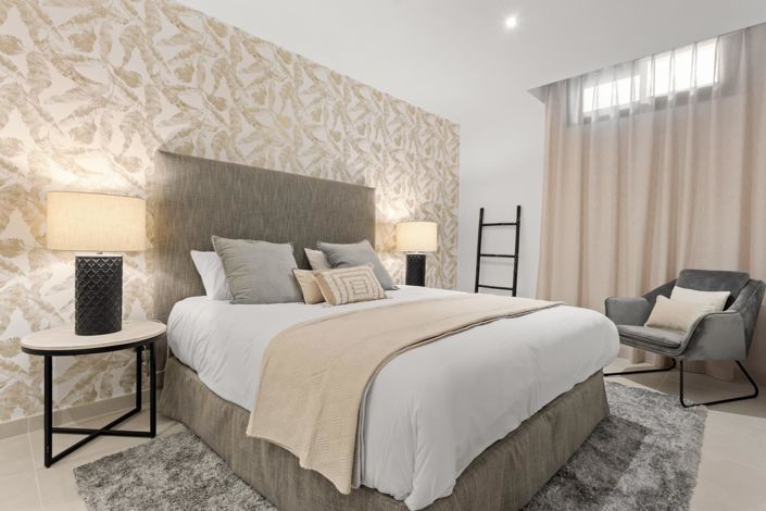 Image No.11-5 Bed Property for sale