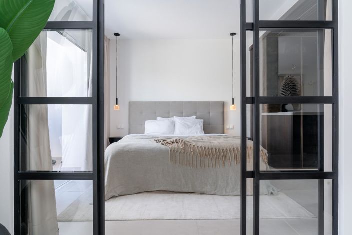 Image No.22-3 Bed Property for sale