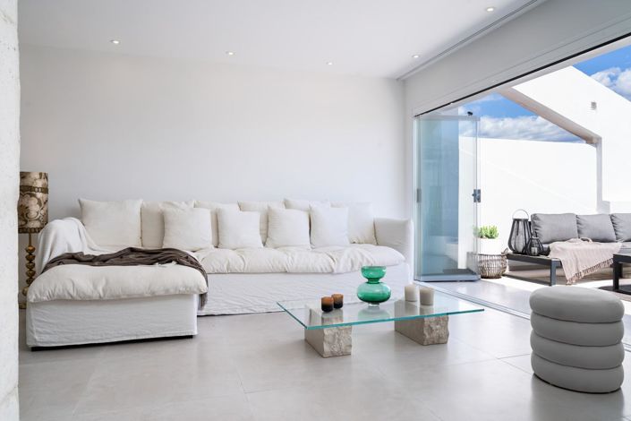 Image No.30-3 Bed Property for sale