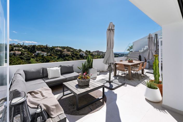 Image No.31-3 Bed Property for sale