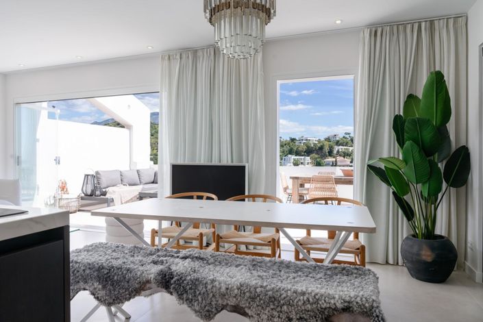 Image No.6-3 Bed Property for sale