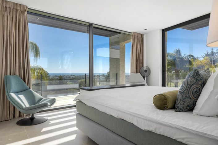 Image No.16-5 Bed Property for sale