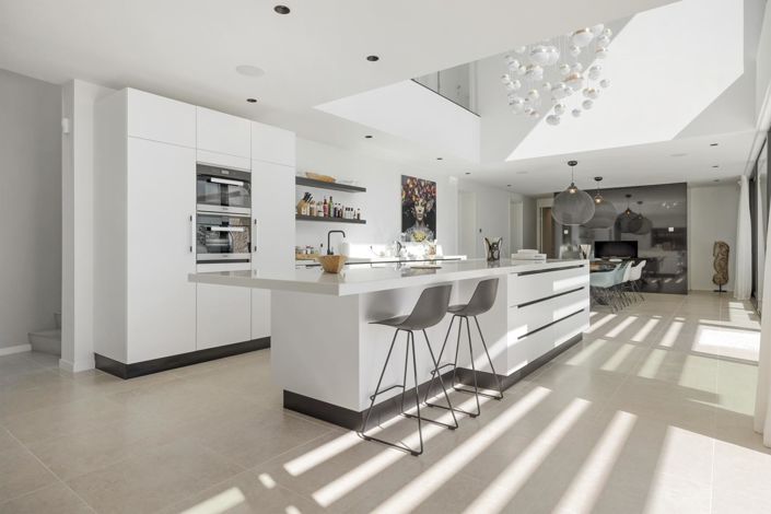 Image No.39-5 Bed Property for sale