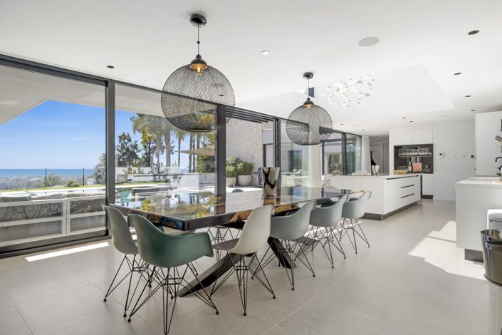 Image No.45-5 Bed Property for sale