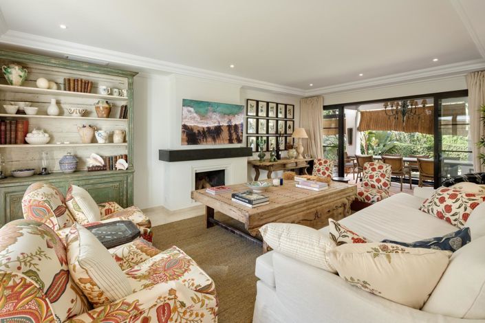 Image No.11-4 Bed Property for sale