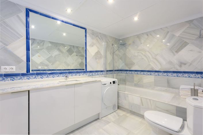 Image No.27-2 Bed Property for sale