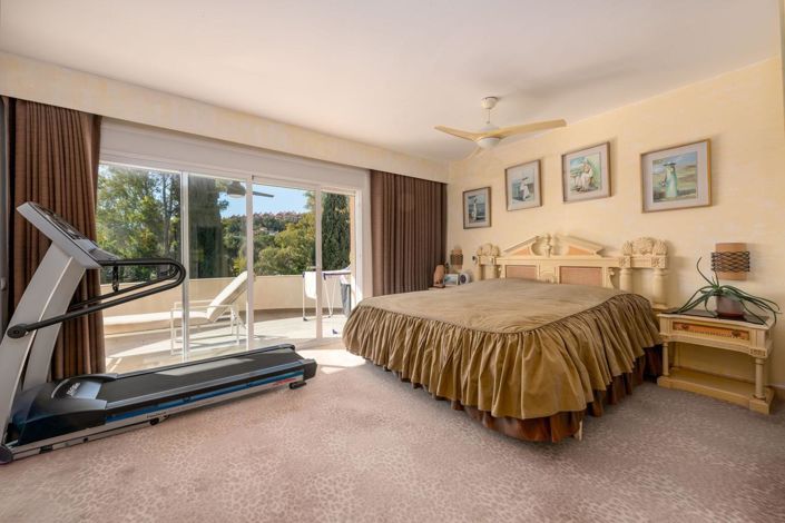 Image No.13-3 Bed Property for sale