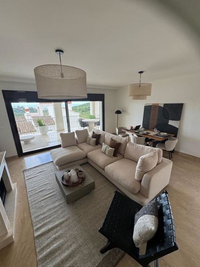 Image No.18-3 Bed Property for sale