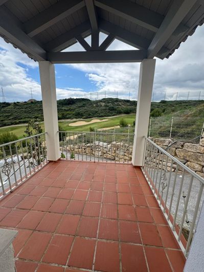 Image No.24-3 Bed Property for sale