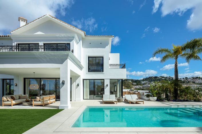 Image No.9-5 Bed Property for sale