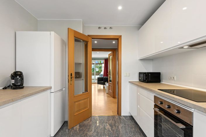 Image No.21-2 Bed Property for sale