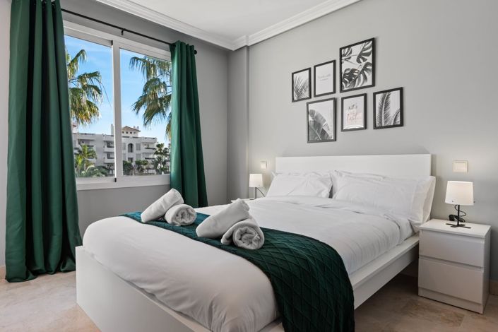 Image No.23-2 Bed Property for sale