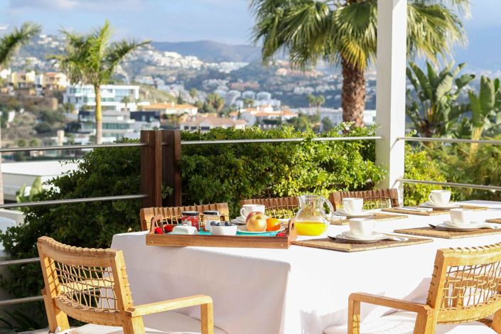 Image No.5-4 Bed Property for sale