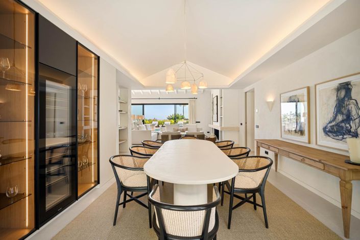 Image No.40-4 Bed Property for sale