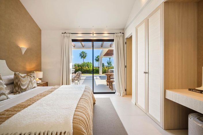 Image No.45-4 Bed Property for sale