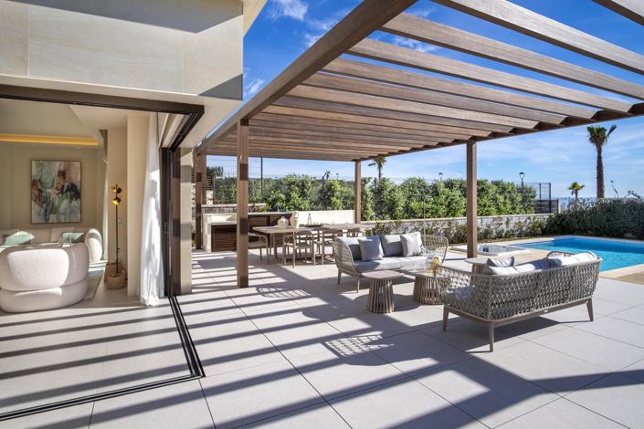 Image No.31-4 Bed Property for sale