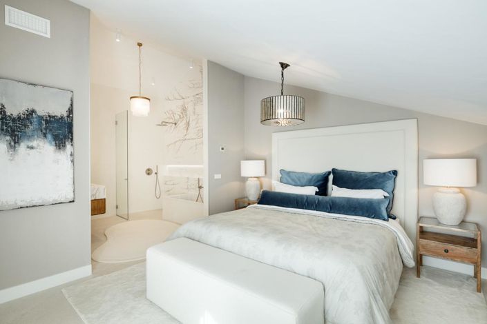 Image No.16-5 Bed Property for sale