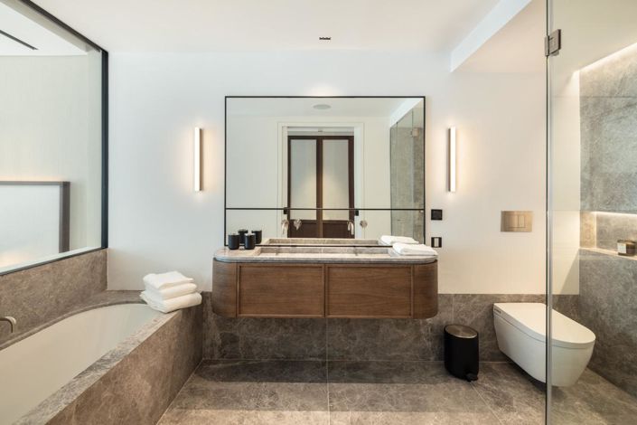 Image No.20-3 Bed Property for sale