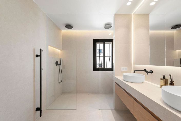 Image No.23-3 Bed Property for sale