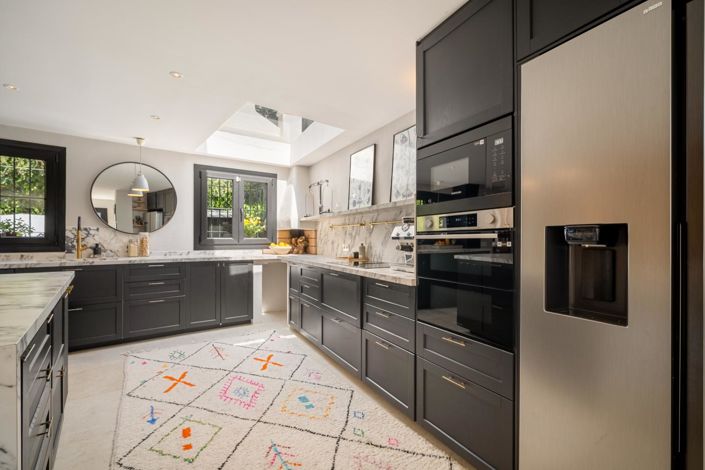 Image No.22-4 Bed Property for sale