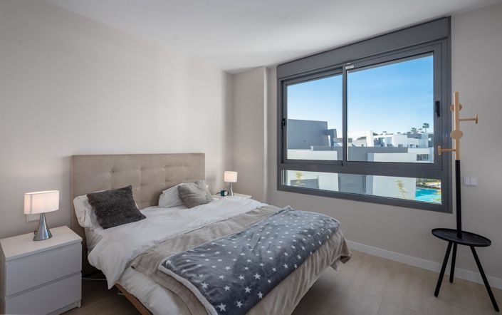 Image No.19-2 Bed Property for sale