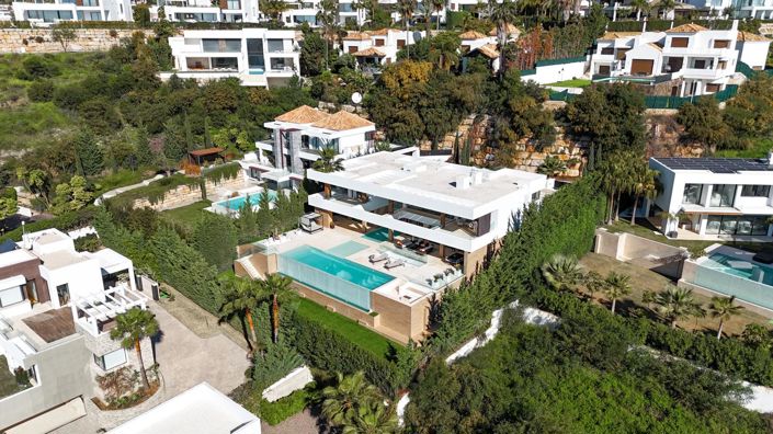 Image No.35-5 Bed Property for sale